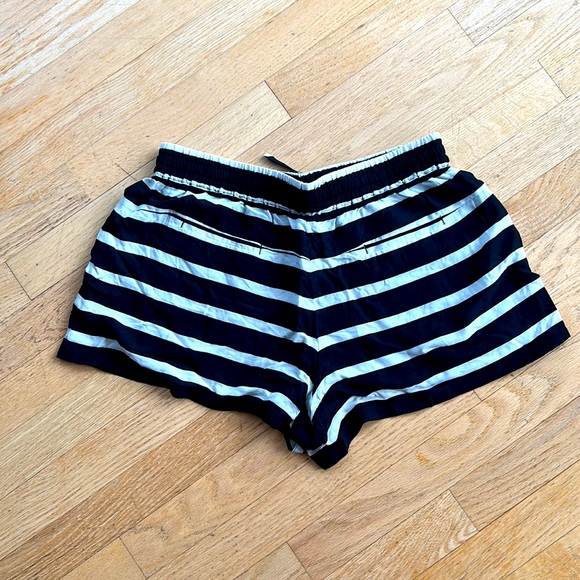 French connection shorts - Picture 2 of 4